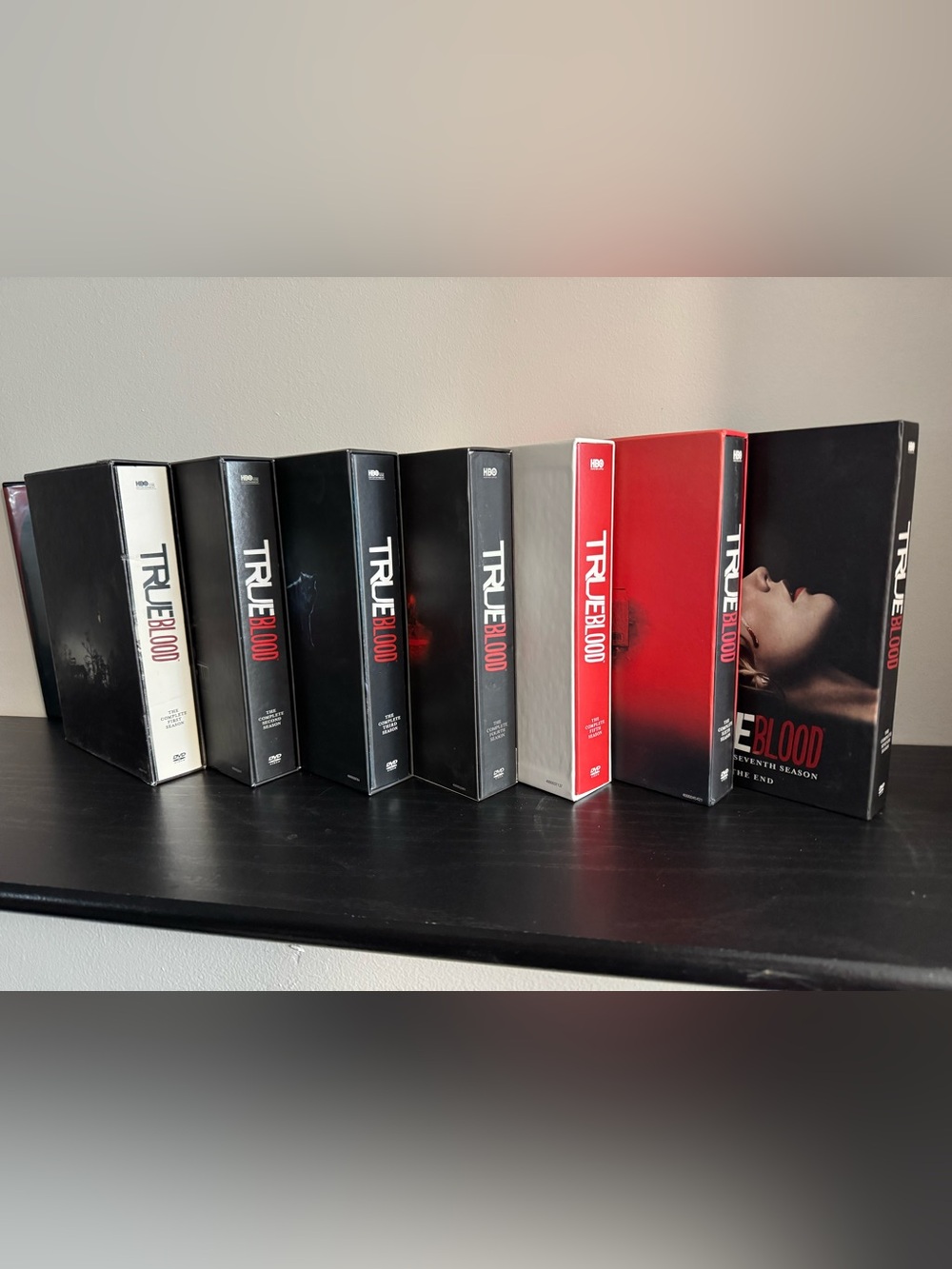 TRUE BLOOD DVD Box Set Collection - All 7 seasons